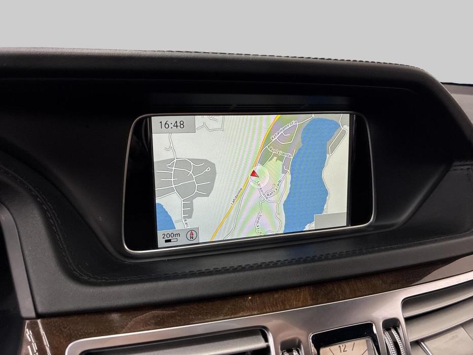 MERCEDES-BENZ E 2015