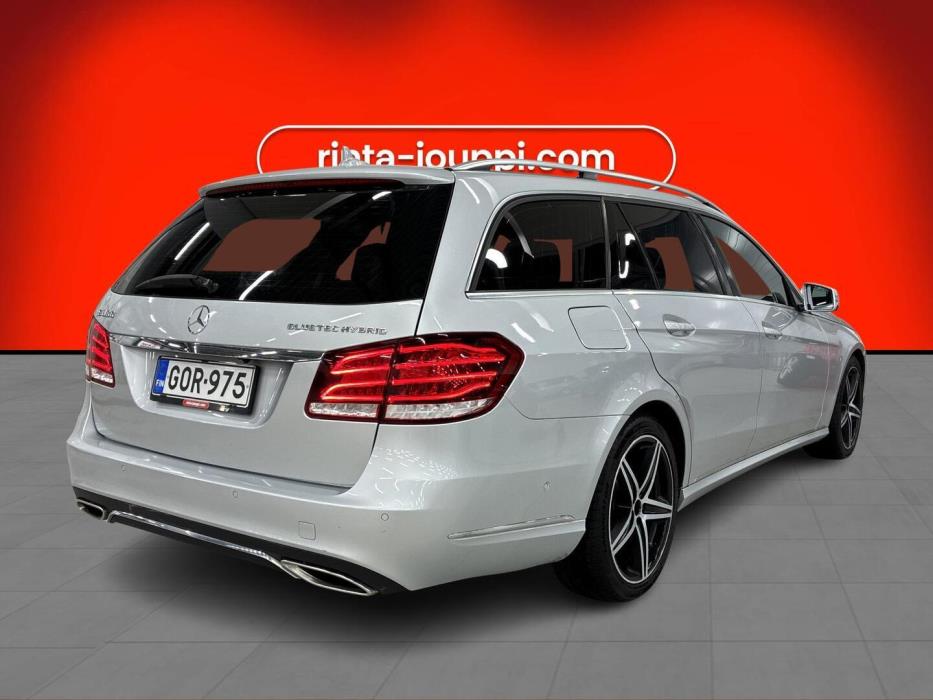 MERCEDES-BENZ E 2015