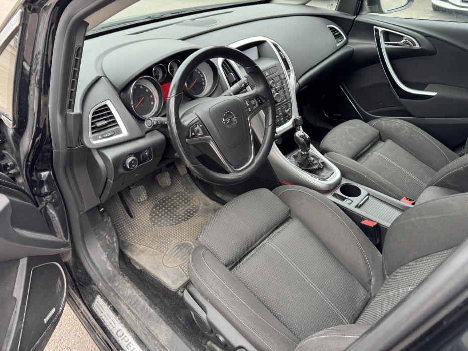 OPEL Astra 2010