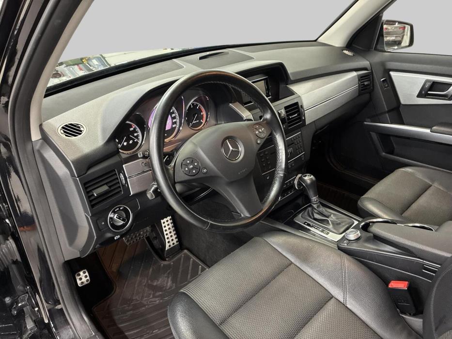 MERCEDES-BENZ GLK 2011