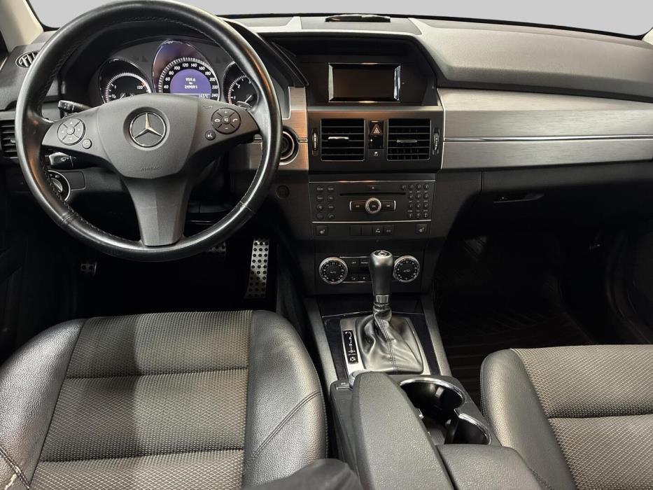 MERCEDES-BENZ GLK 2011