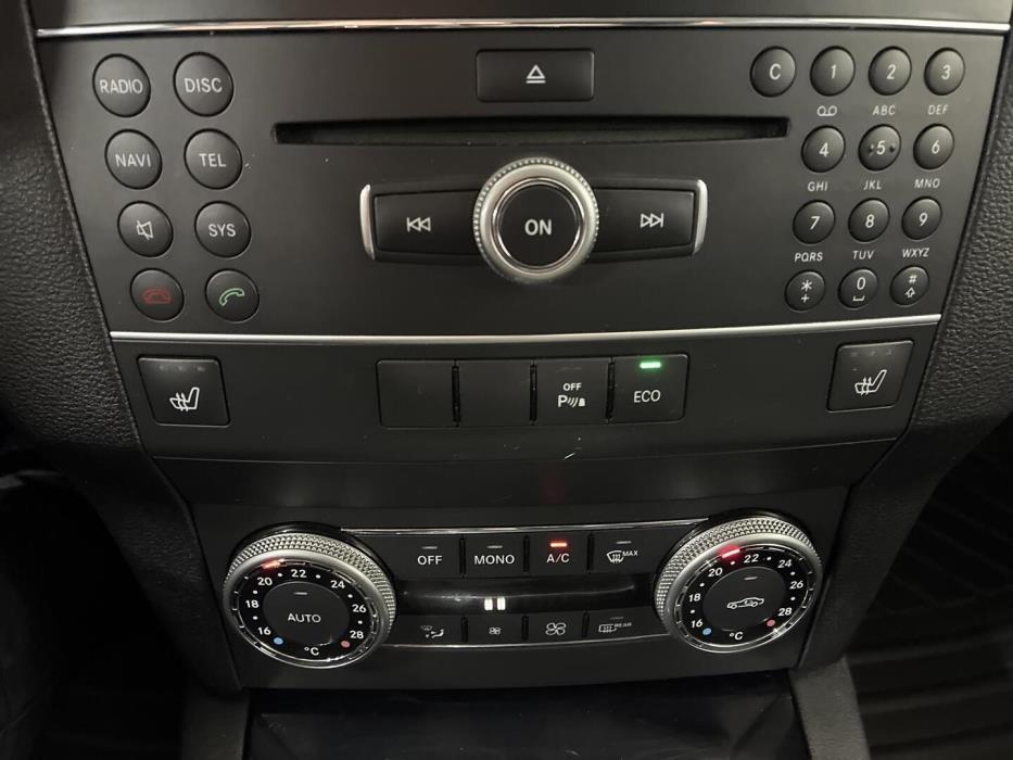 MERCEDES-BENZ GLK 2011