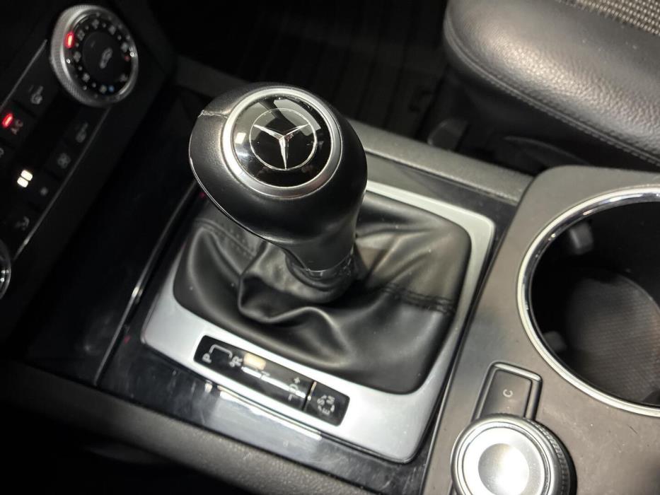 MERCEDES-BENZ GLK 2011