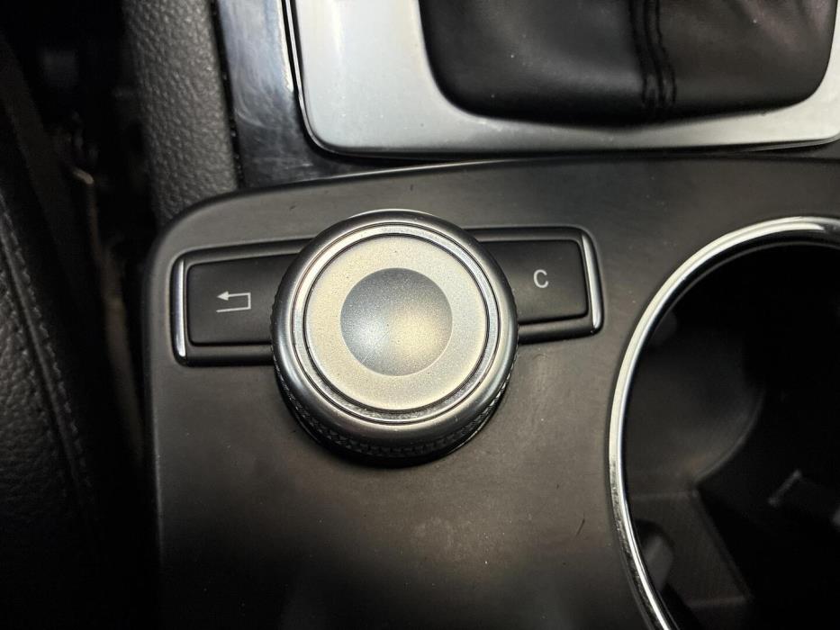 MERCEDES-BENZ GLK 2011