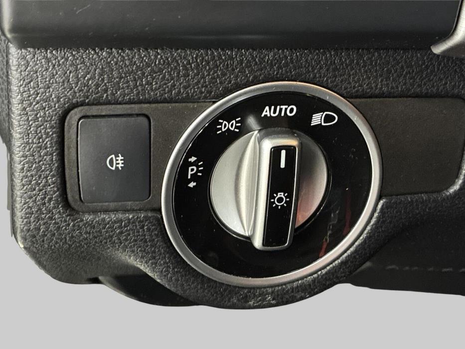 MERCEDES-BENZ GLK 2011
