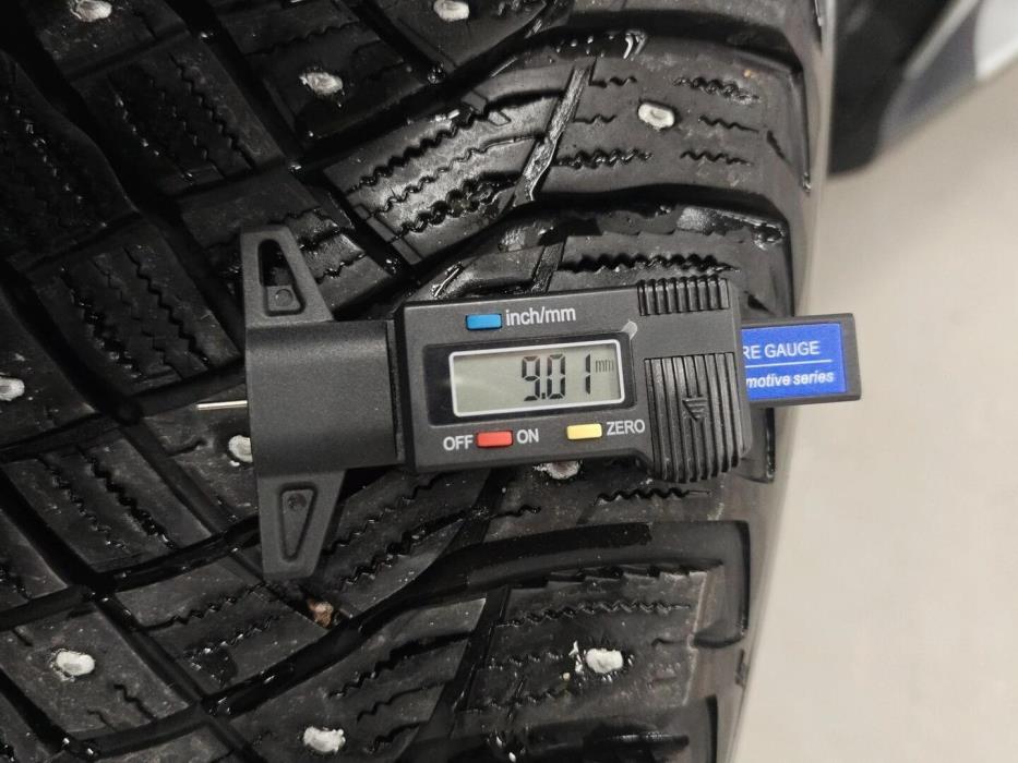 MERCEDES-BENZ EQC 2020