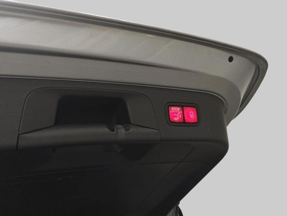 MERCEDES-BENZ EQC 2020