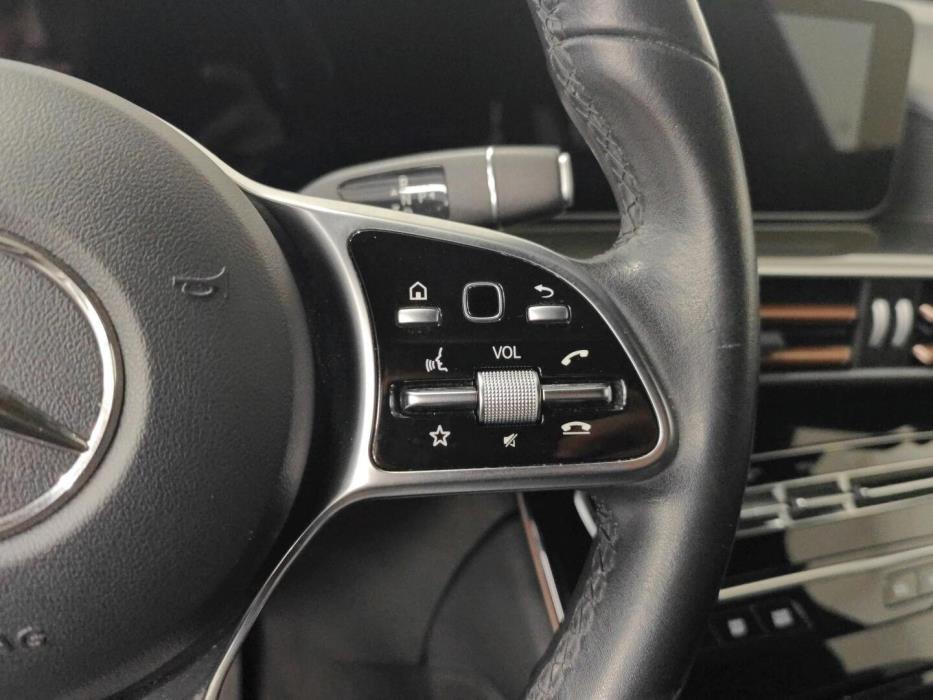 MERCEDES-BENZ EQC 2020