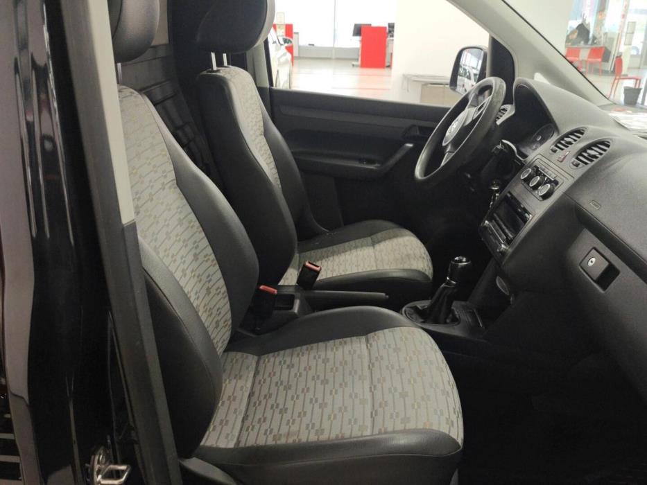 VOLKSWAGEN Caddy 2012