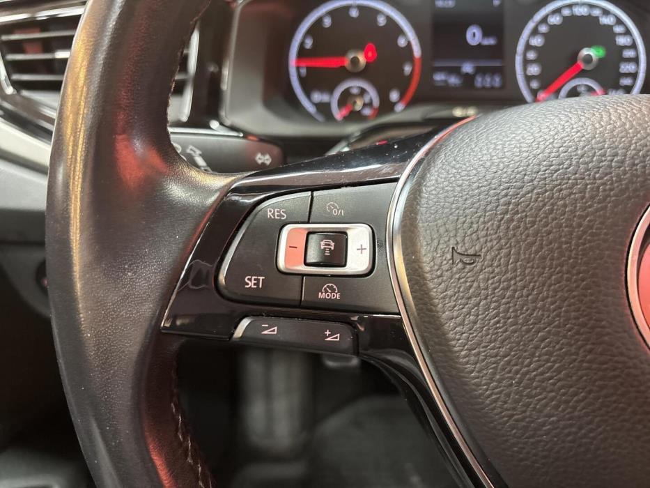 VOLKSWAGEN Polo 2021