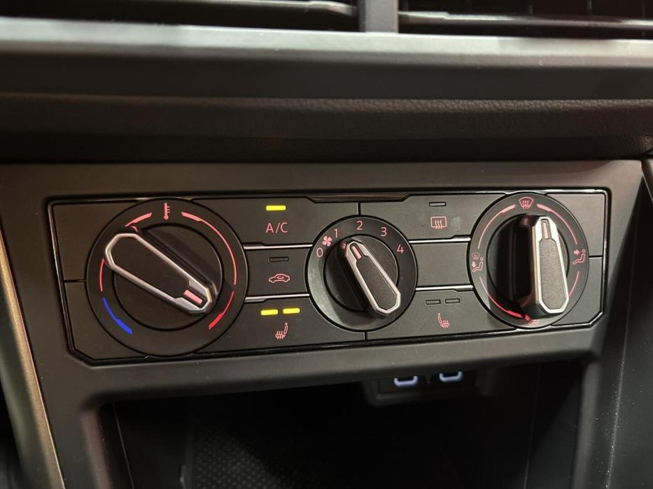 VOLKSWAGEN Polo 2021