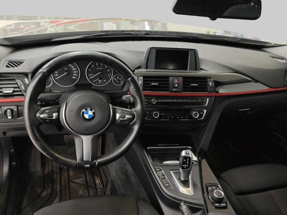 BMW 320 Gran Turismo 2015