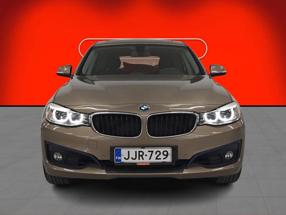 BMW 320 Gran Turismo 2015