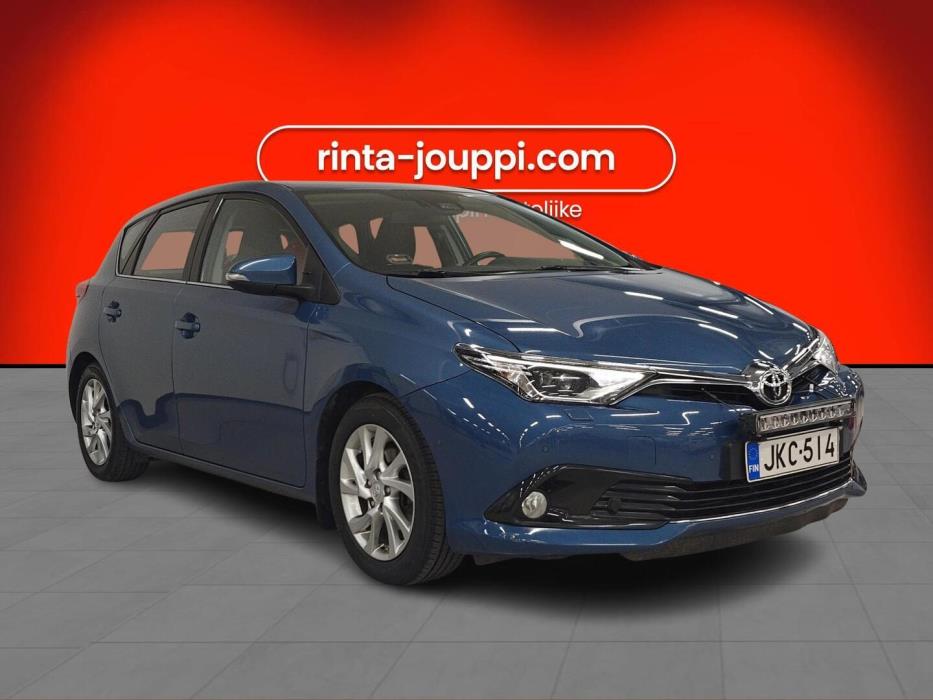 TOYOTA Auris 2016