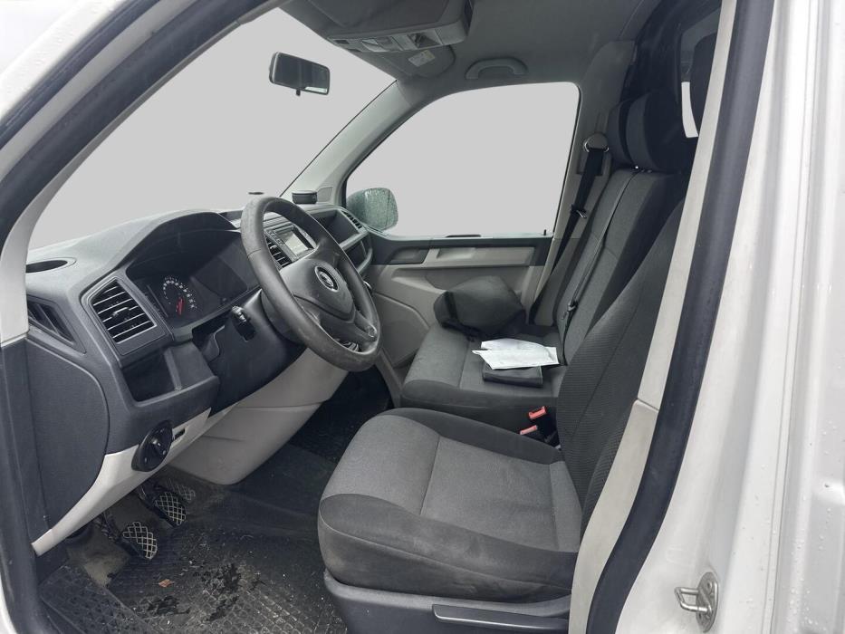 VOLKSWAGEN Transporter 2018