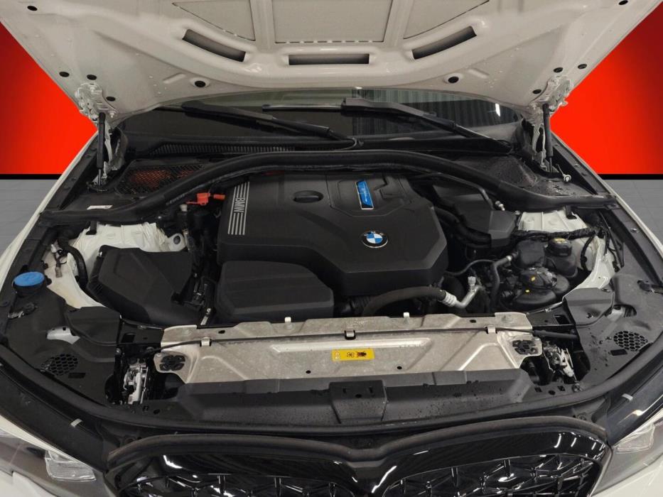 BMW 330 2019