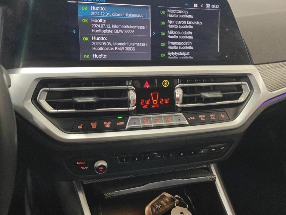 BMW 330 2019
