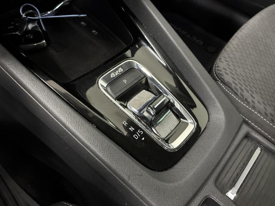 SKODA Octavia 2023