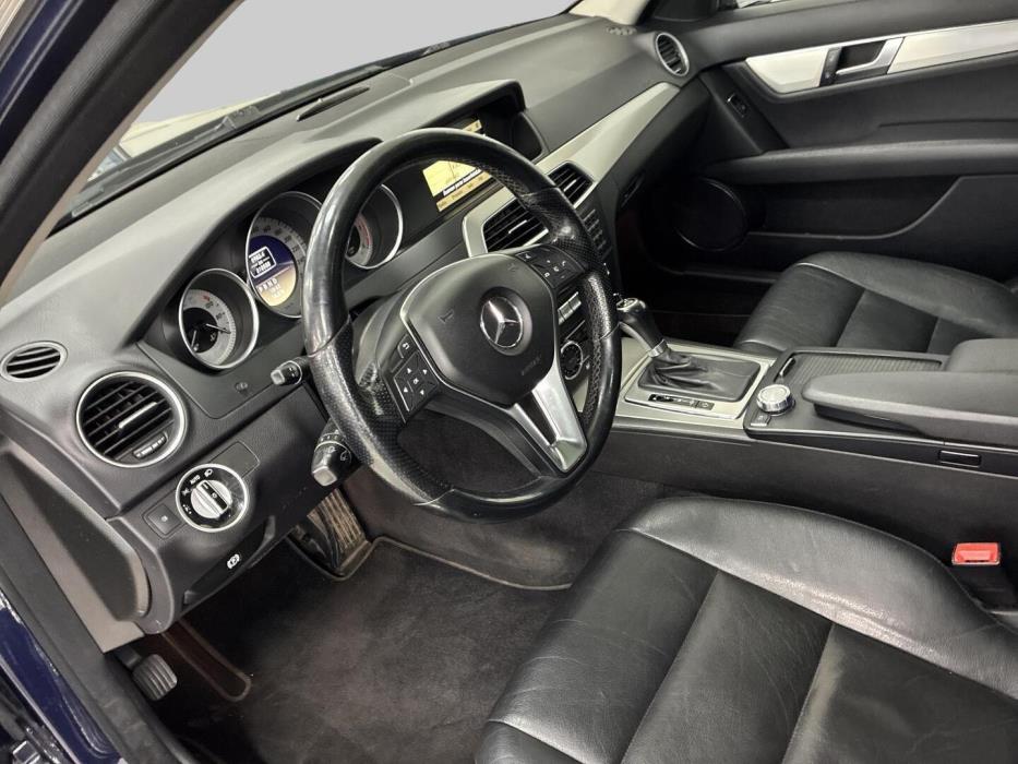 MERCEDES-BENZ C 2012