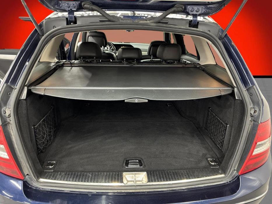 MERCEDES-BENZ C 2012