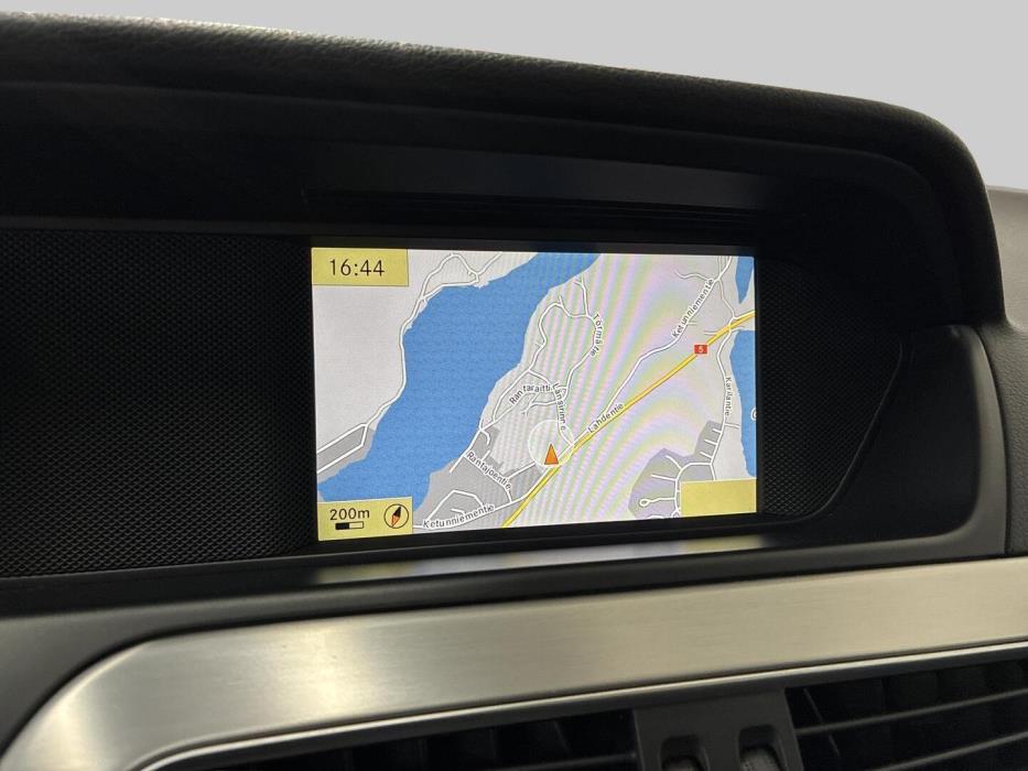 MERCEDES-BENZ C 2012