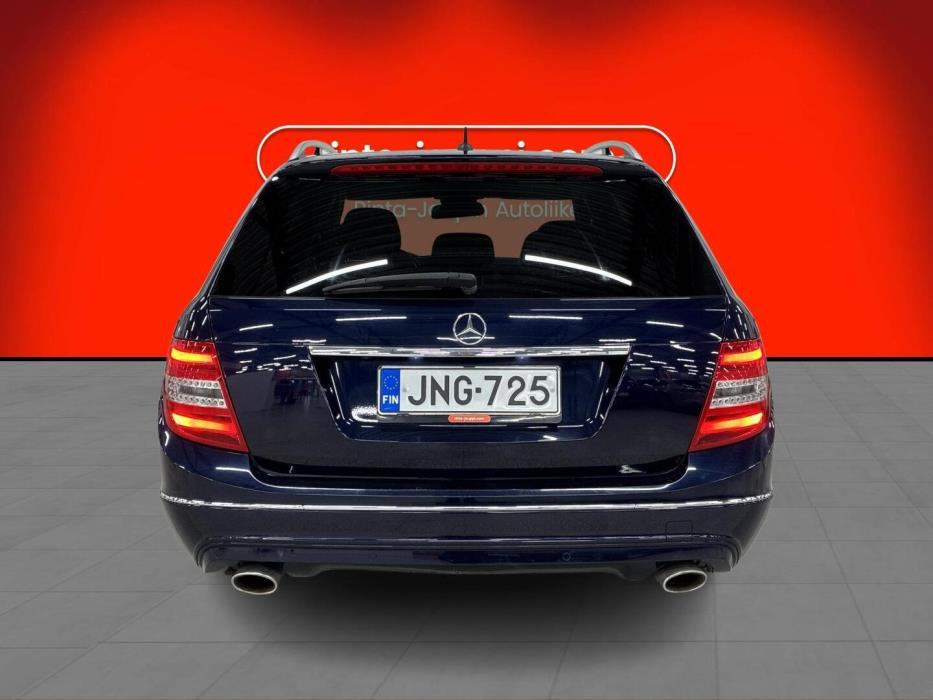 MERCEDES-BENZ C 2012