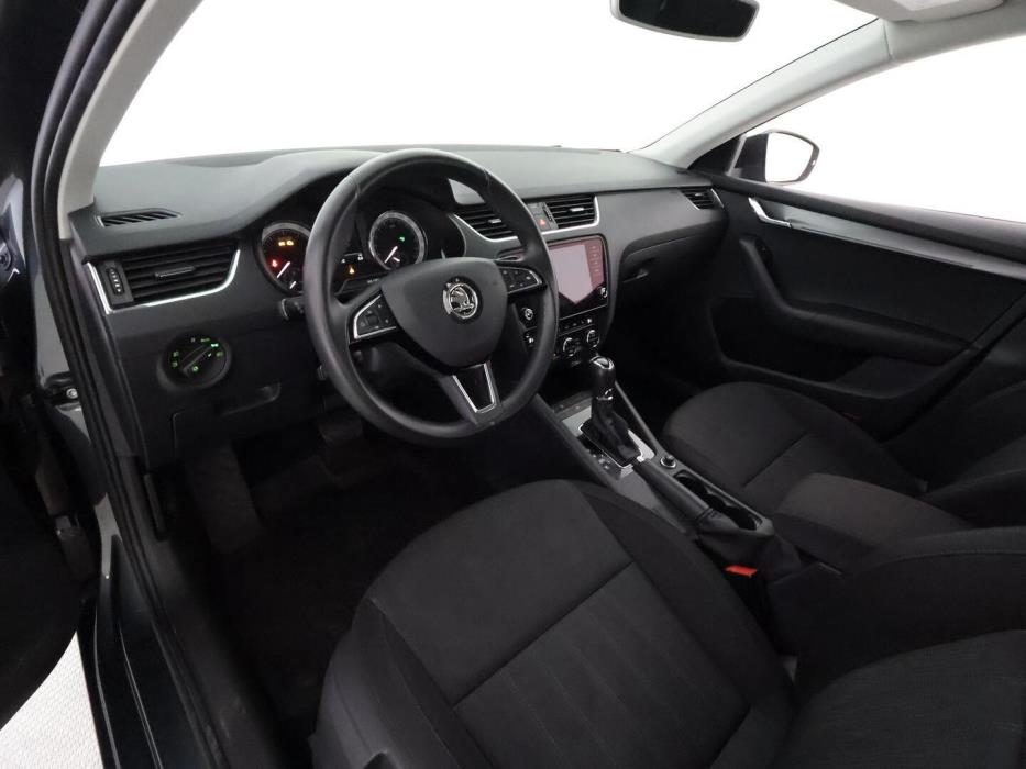 SKODA OCTAVIA 2019