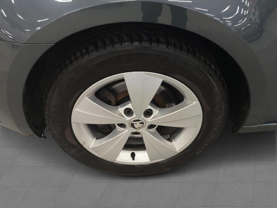 SKODA OCTAVIA 2019