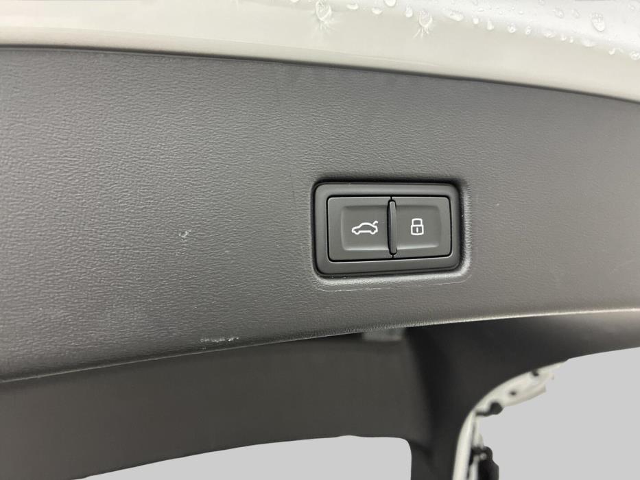 AUDI Q4 E-TRON 2023