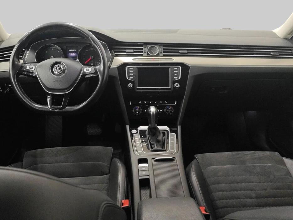 VOLKSWAGEN Passat 2017