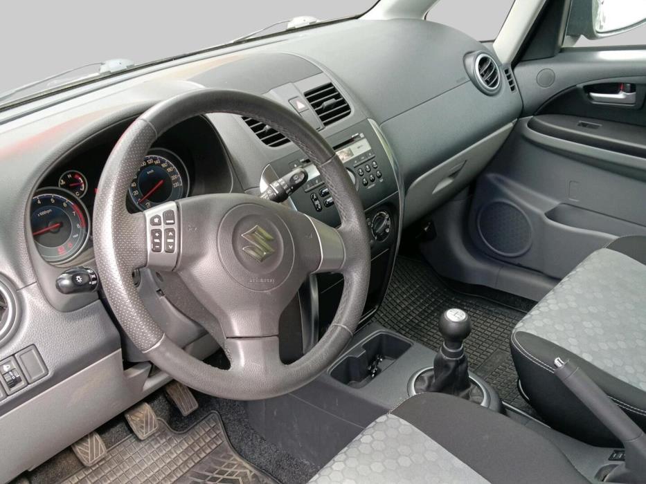 SUZUKI SX4 2012