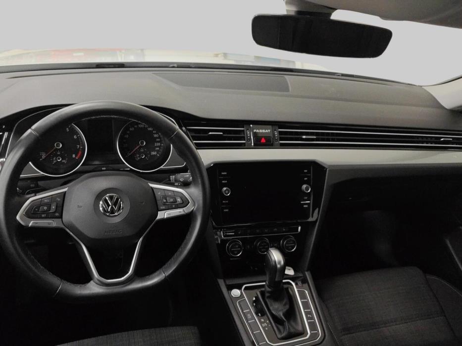 VOLKSWAGEN Passat 2019