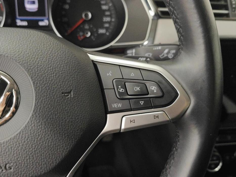 VOLKSWAGEN Passat 2019