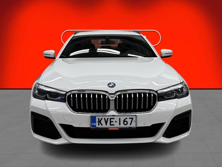 BMW 530 2023