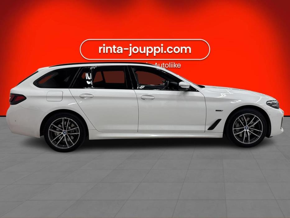 BMW 530 2023