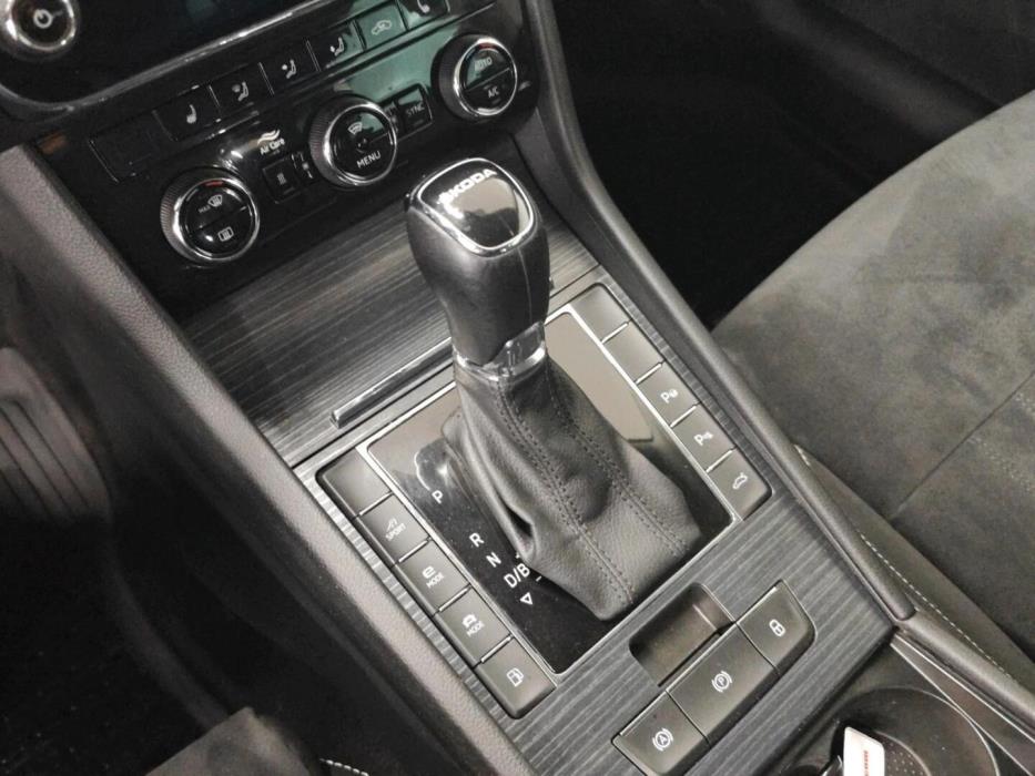 SKODA Superb 2023