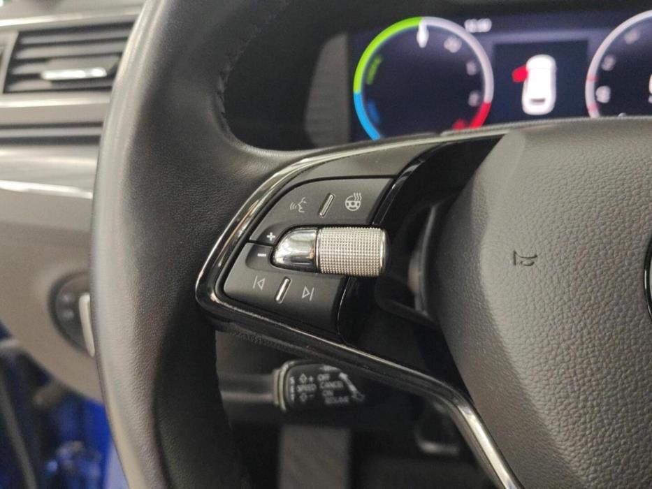 SKODA Superb 2023