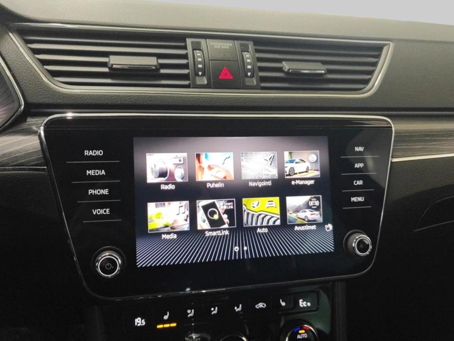 SKODA Superb 2023