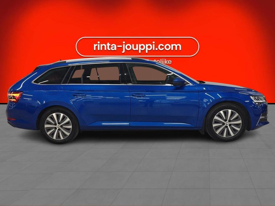 SKODA Superb 2023