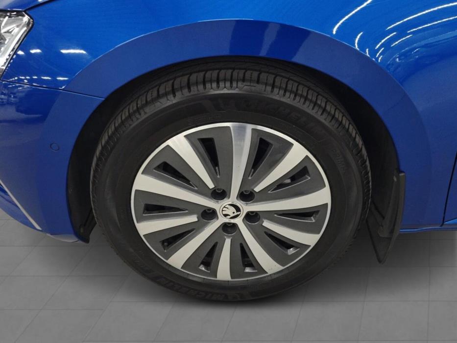SKODA Superb 2023