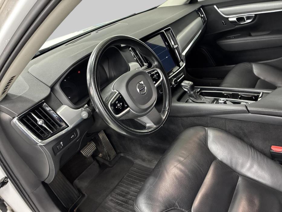 VOLVO V90 2020