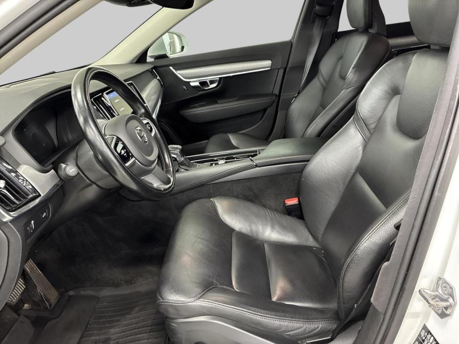 VOLVO V90 2020