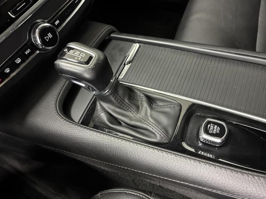 VOLVO V90 2020