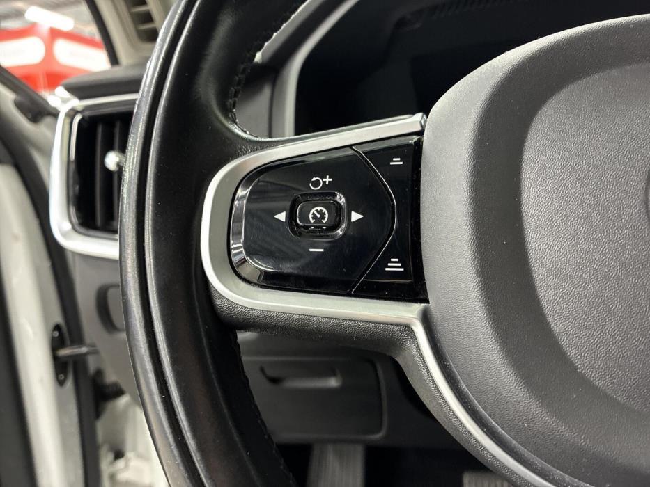VOLVO V90 2020