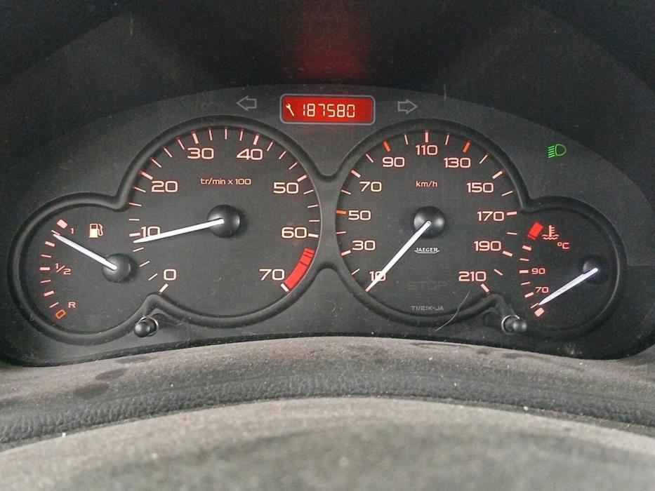 PEUGEOT 206 2003