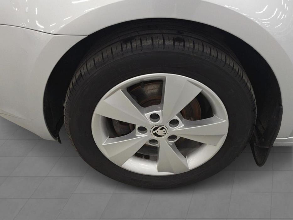 SKODA Octavia 2016
