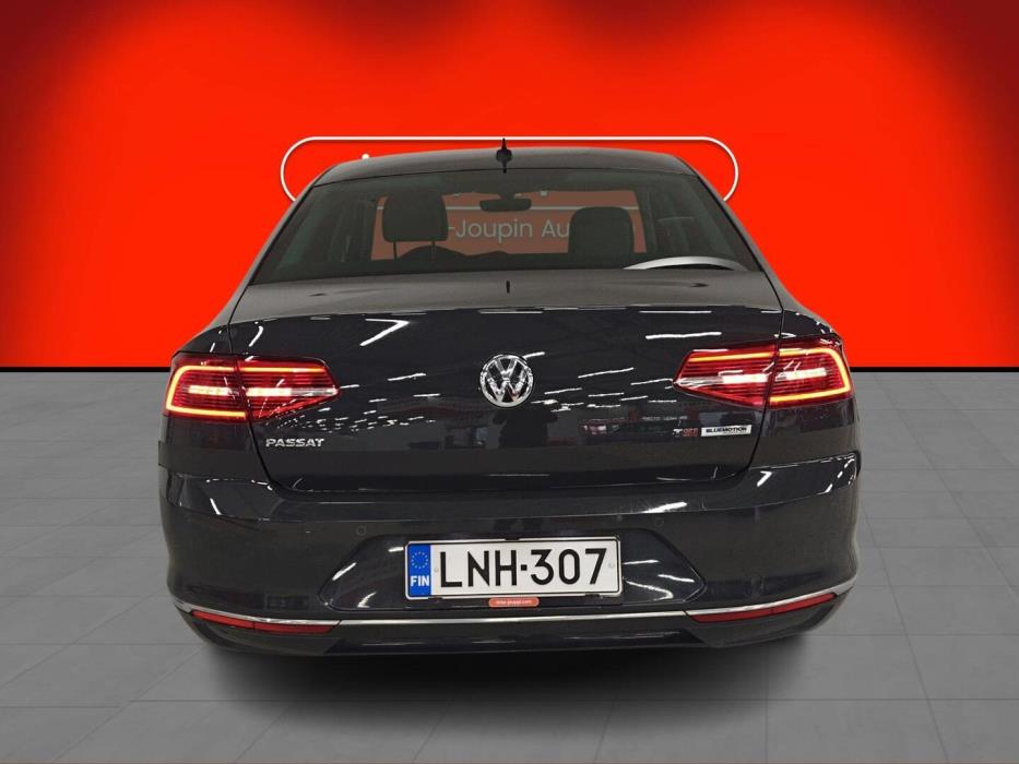 VOLKSWAGEN Passat 2016