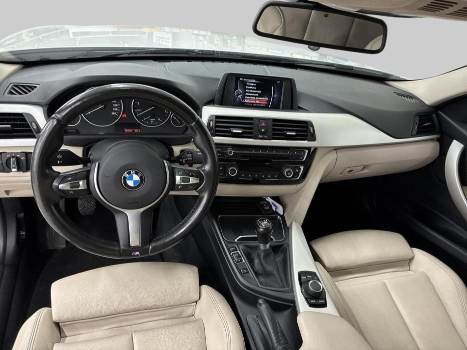 BMW 318 2017