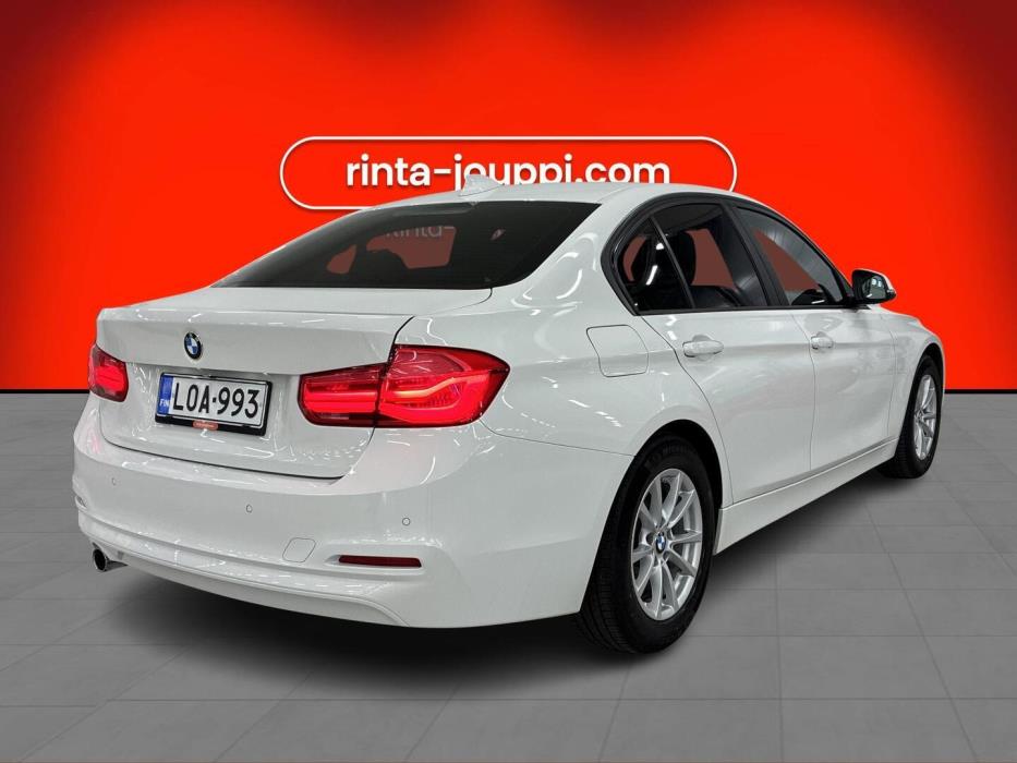 BMW 318 2017
