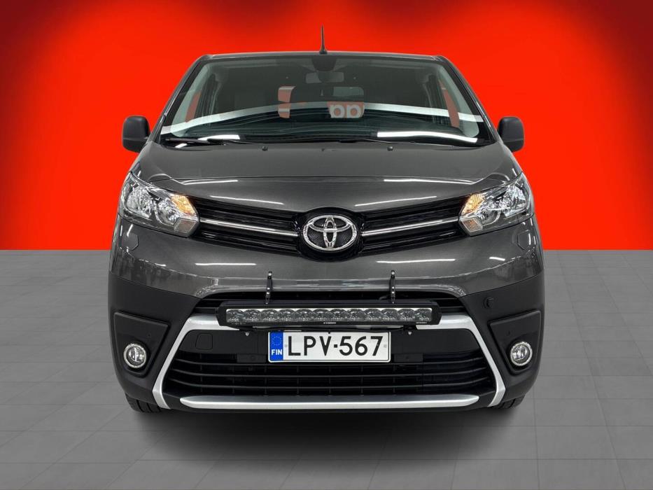 TOYOTA Proace 2021